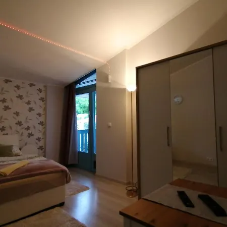 Anna Vendeghaz Appartement *
